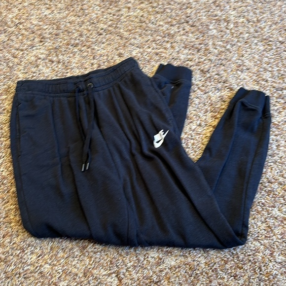 Nike fleece sweatpants, color black, size xs, women’s - Picture 3 of 4